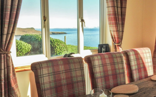 10a Aurora Bay Flodigarry, Portree