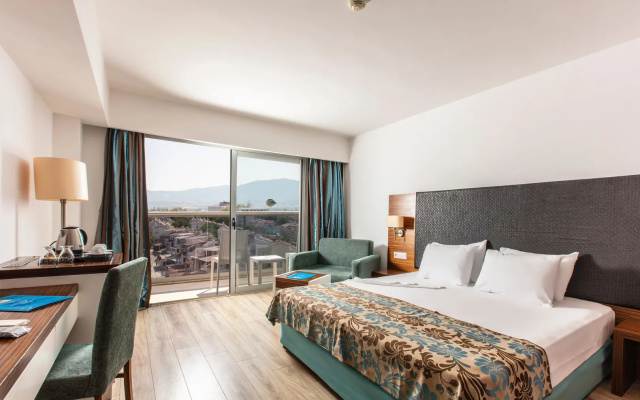 Palm Wings Beach Resort & Spa Kusadasi- All Inclusive
