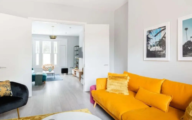 The Camden Retreat - Modern & Spacious 4BDR Home with Garden