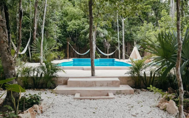 Lunita Jungle Hotel
