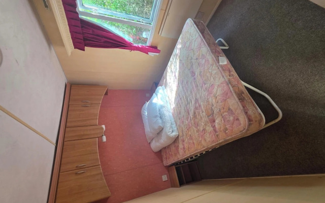 Twin Ayre Cabin Retreat, Welshpool