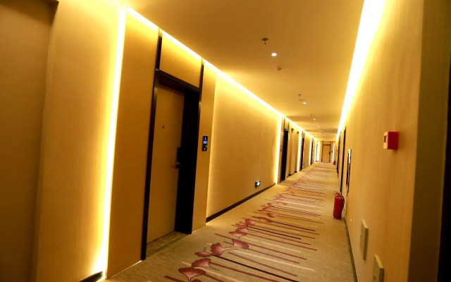 Lavande Hotels·Dalian Zhuanghe Xiangyang Road