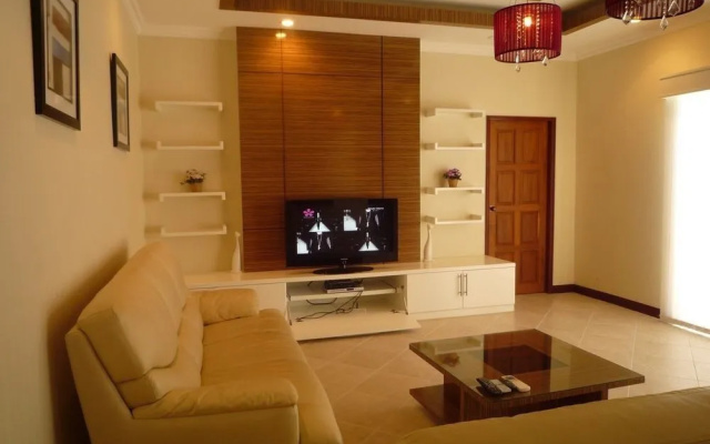 Majestic Residence pool villa Pattaya
