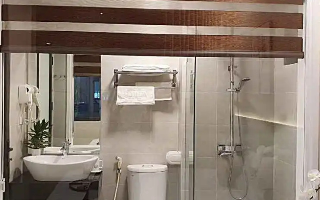 D'Villa Hotel Van Khe