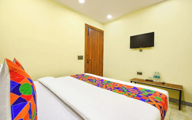 Fabhotel Yash Residency