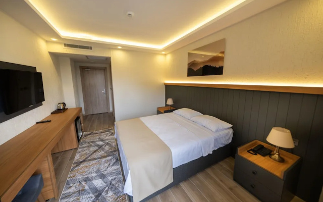 Pera North Hotel - Lounge & Restaurant