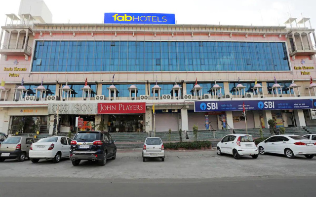 Fabhotel Kanta Shrawan Arcade
