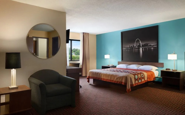 Super 8 Collinsville St. Louis