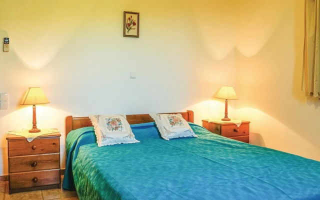 Awesome Home in Agios Vasilios With Wifi and 5 Bedrooms