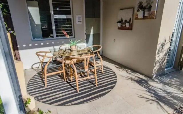 Room-umhlanga Lodge Private Entrance and