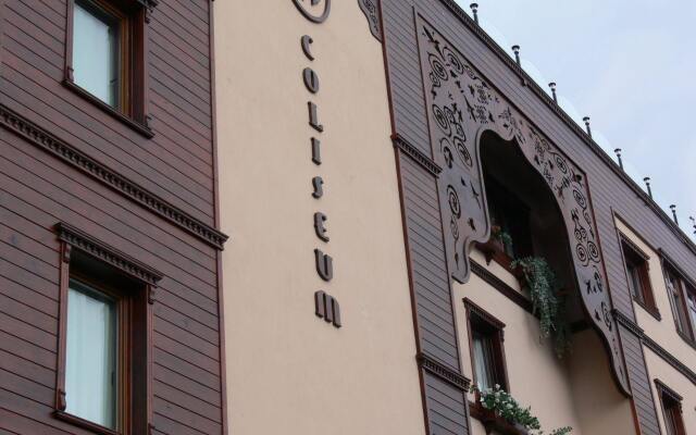 Hotel Coliseum вид на фасад