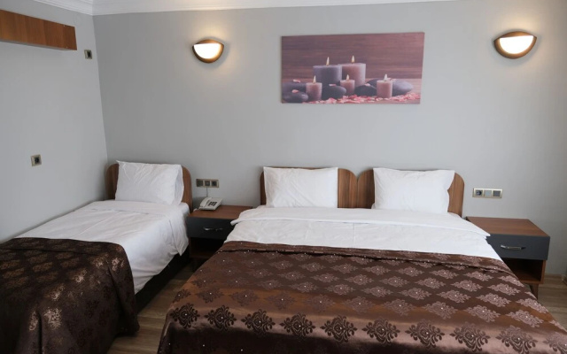 Gunday Otel