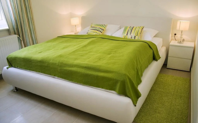 Flowers Premium Apartments & Rooms