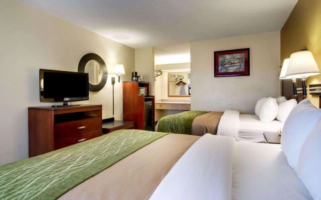 Quality Inn Brookhaven