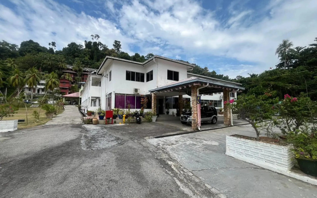 Collection O Analisa Beach Resort