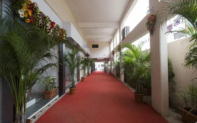 Suyog Inn by OYO Rooms