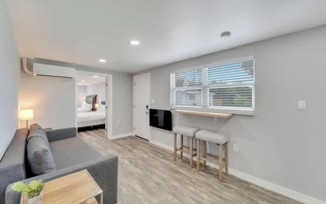 8820 Rocky Creek Drive Unit B