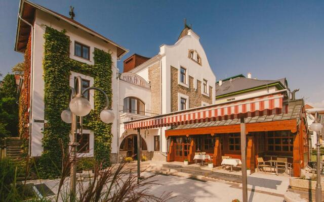 Park Hotel Hévíz вид на фасад