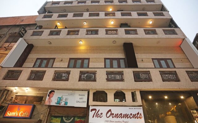 OYO 10750 Hotel Vivek вид на фасад
