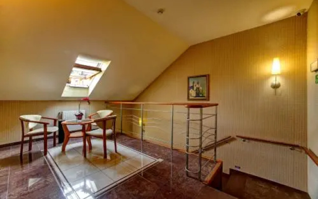 Hotel "Piast"