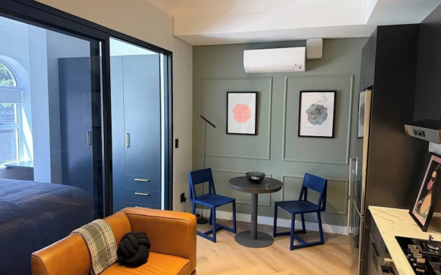 106 The Valour Modern Suite