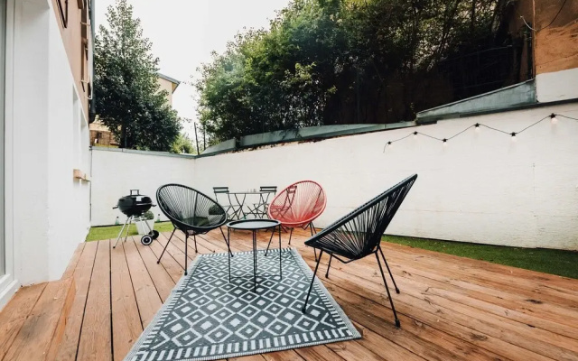 Stylish Studio w Terrace in Heart of Lux