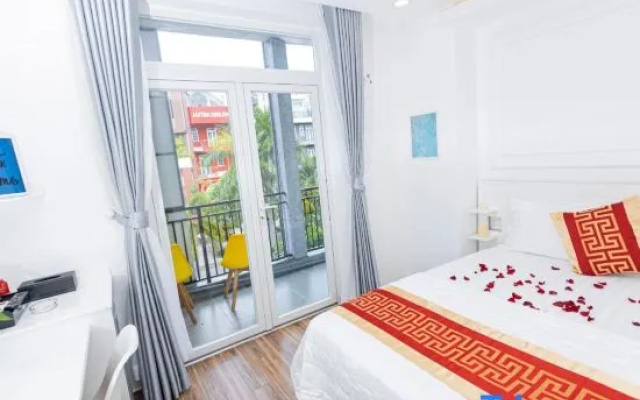 Phu Gia Hotel 99-101 Him Lam
