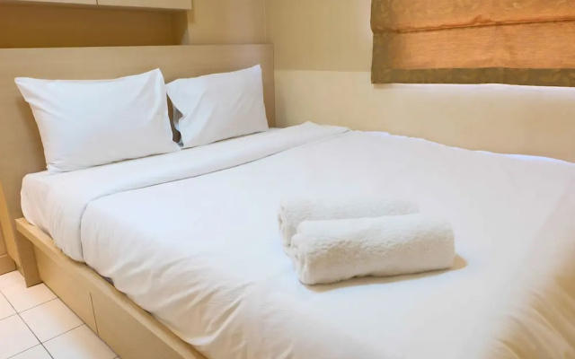 With Access To Shopping Center at Kalibata Apartment