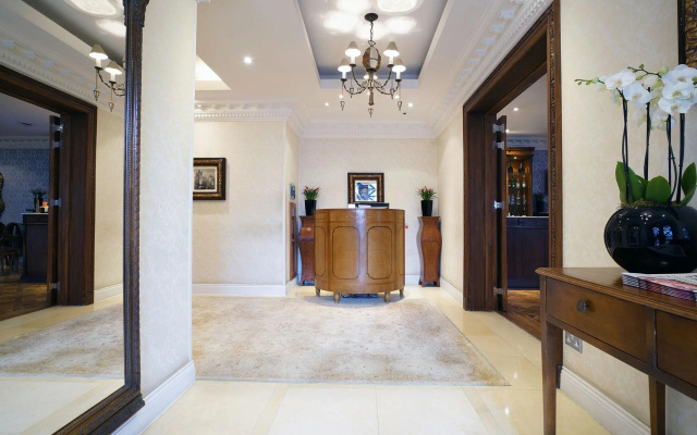 Ashburn Hotel