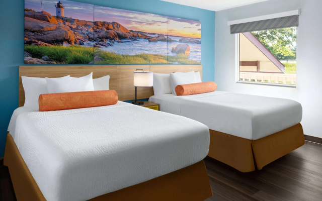 Days Inn by Wyndham Queensbury/Lake George