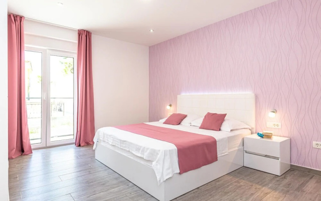 Stunning Home in Medici With Wifi and 1 Bedrooms