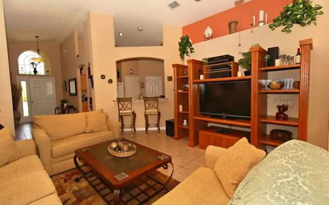 Troon Circle Villa Highlands Reserve