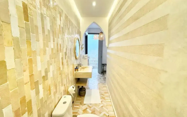 Beautiful Arab House With Swimming Pool
