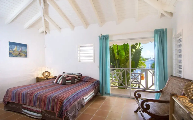 Villa Coralita 4 Br villa by RedAwning