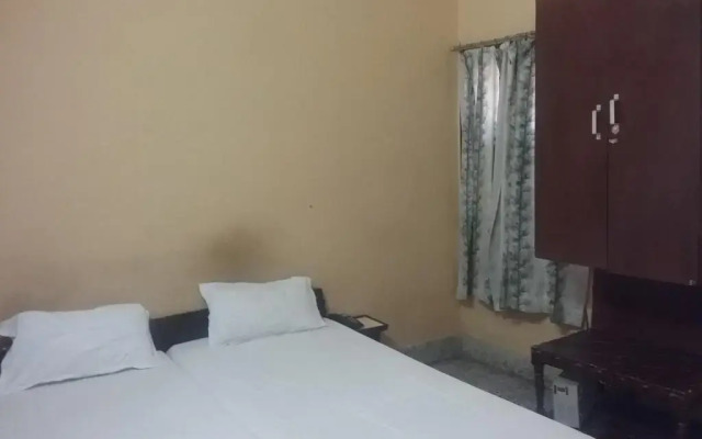 SPOT ON 46886 Hotel Natraj