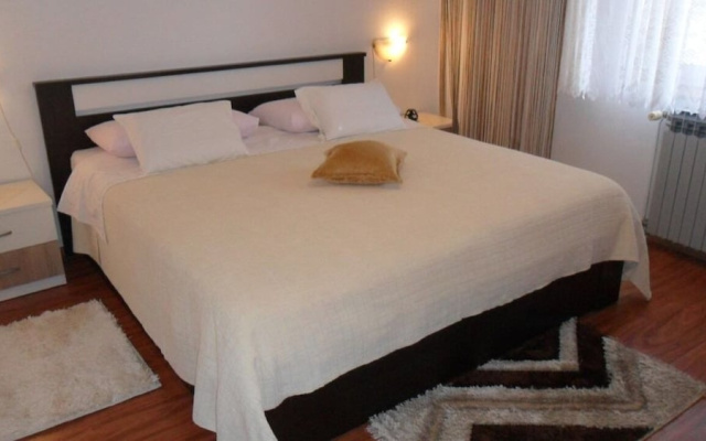 Apartment Ralje