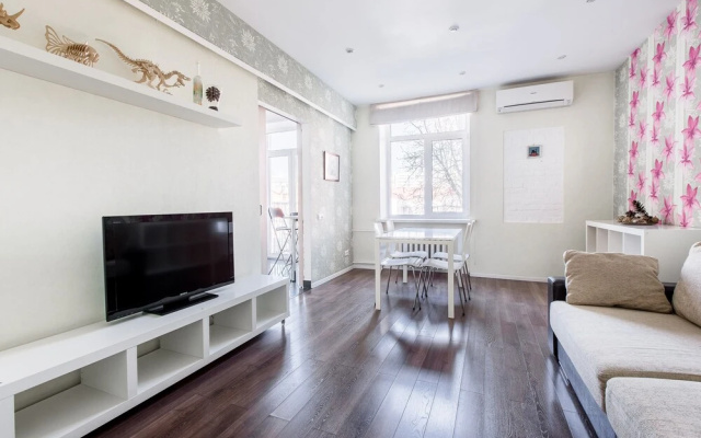 Apartment on Nezavisimosti 44