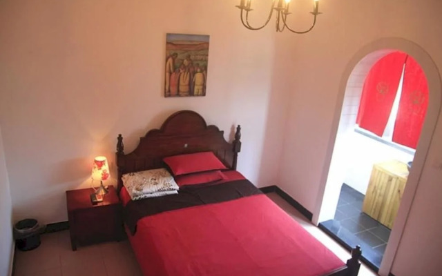 Ximen Tahiti Hostel