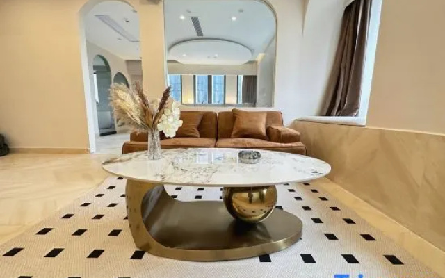 Yuli Homestay (Hefei Yushanxi Subway Station Aoyuan City Tiandi Branch)