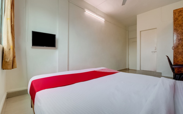 OYO Flagship 307 Pimpri Pune