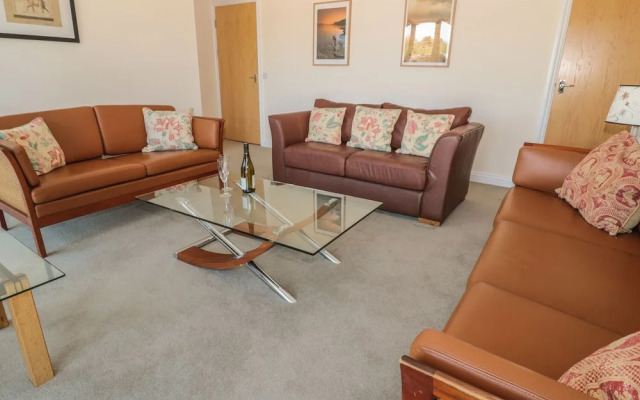 11 the Steadings