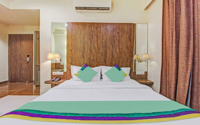 Fabhotel Arastu Plaza