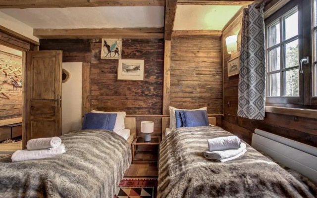 Chalet Heron