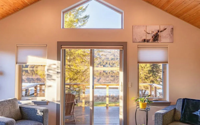 Lakeshore Suites