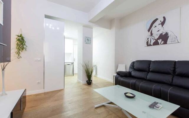 Отель Iakai Homes Broadway комната для гостей