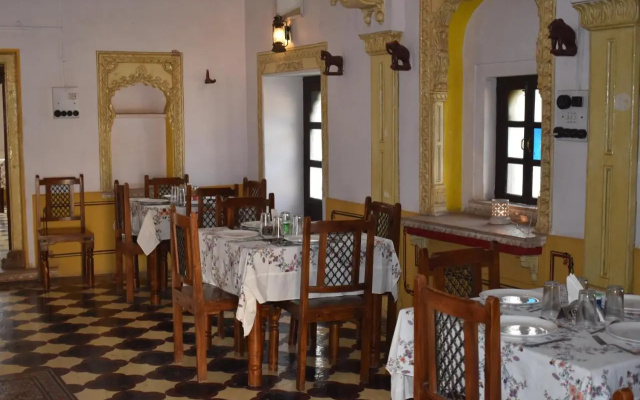 Hotel Nawal Sagar Palace