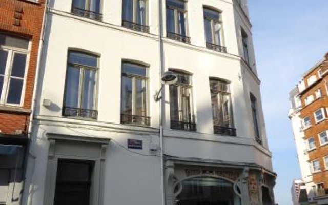 Flandres Appart Hôtel 1