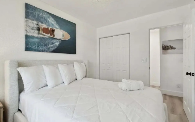 Stylish Treasure Island Escape