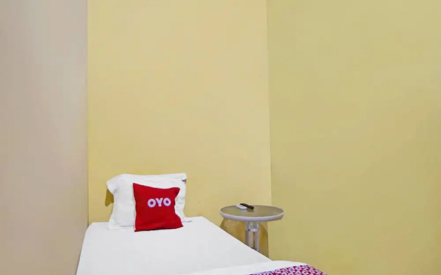 OYO 990 Stadion Residence Syariah