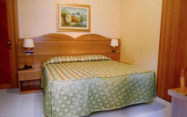 Hotel Teti
